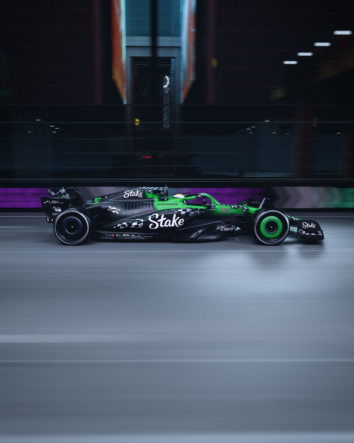 索伯车队轻取阿斯顿马丁，皮亚斯特里状态火热