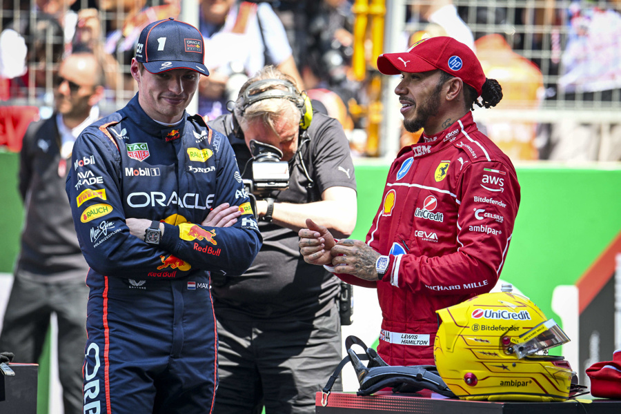 威廉姆斯横扫哈斯车队，汉密尔顿点燃赛场