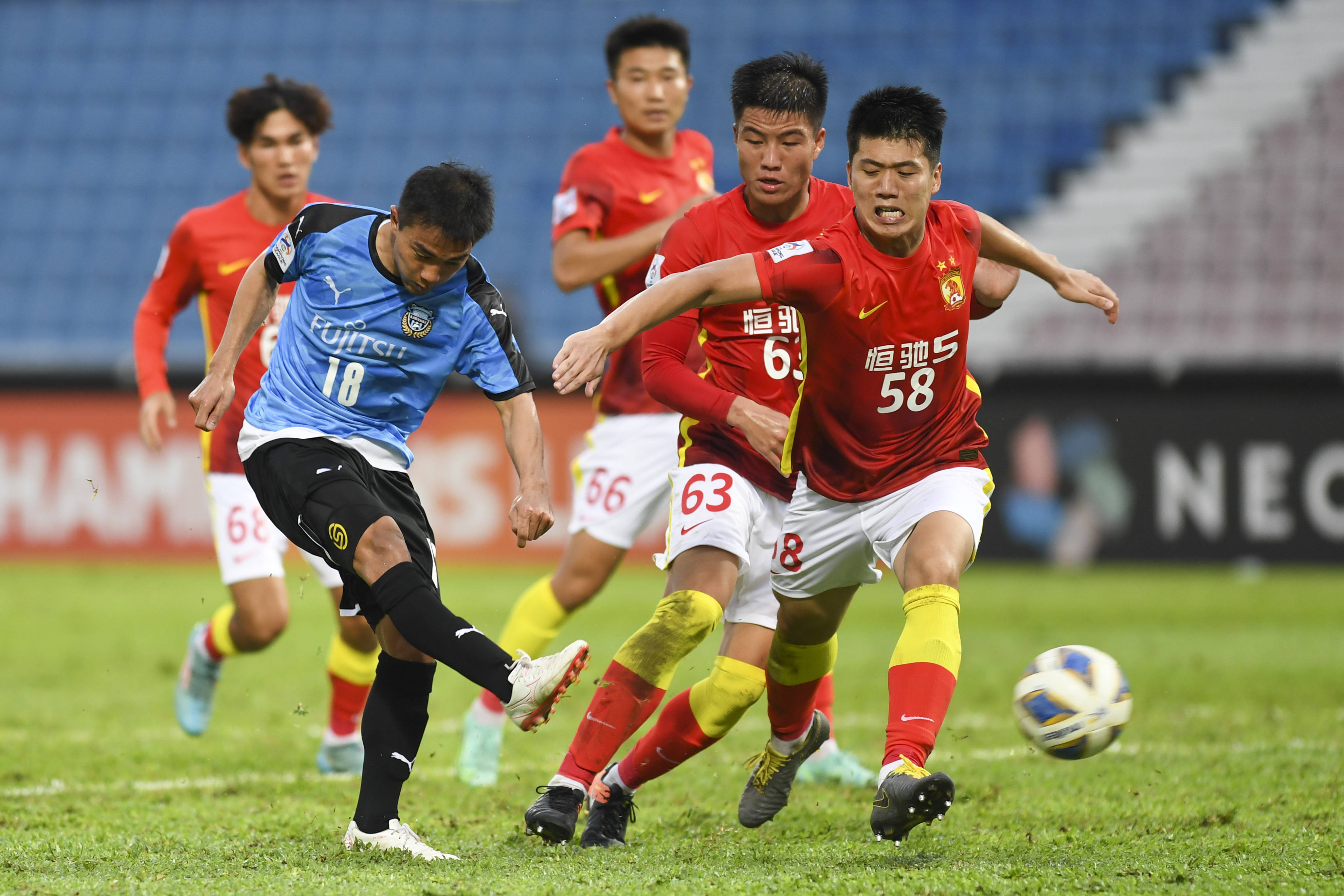 广州球员表现出色，赢得比赛