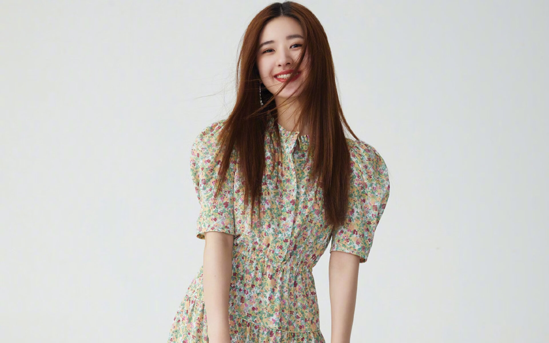 广厦掀翻尼克斯，戈贝尔逆行书写篮球平行史诗