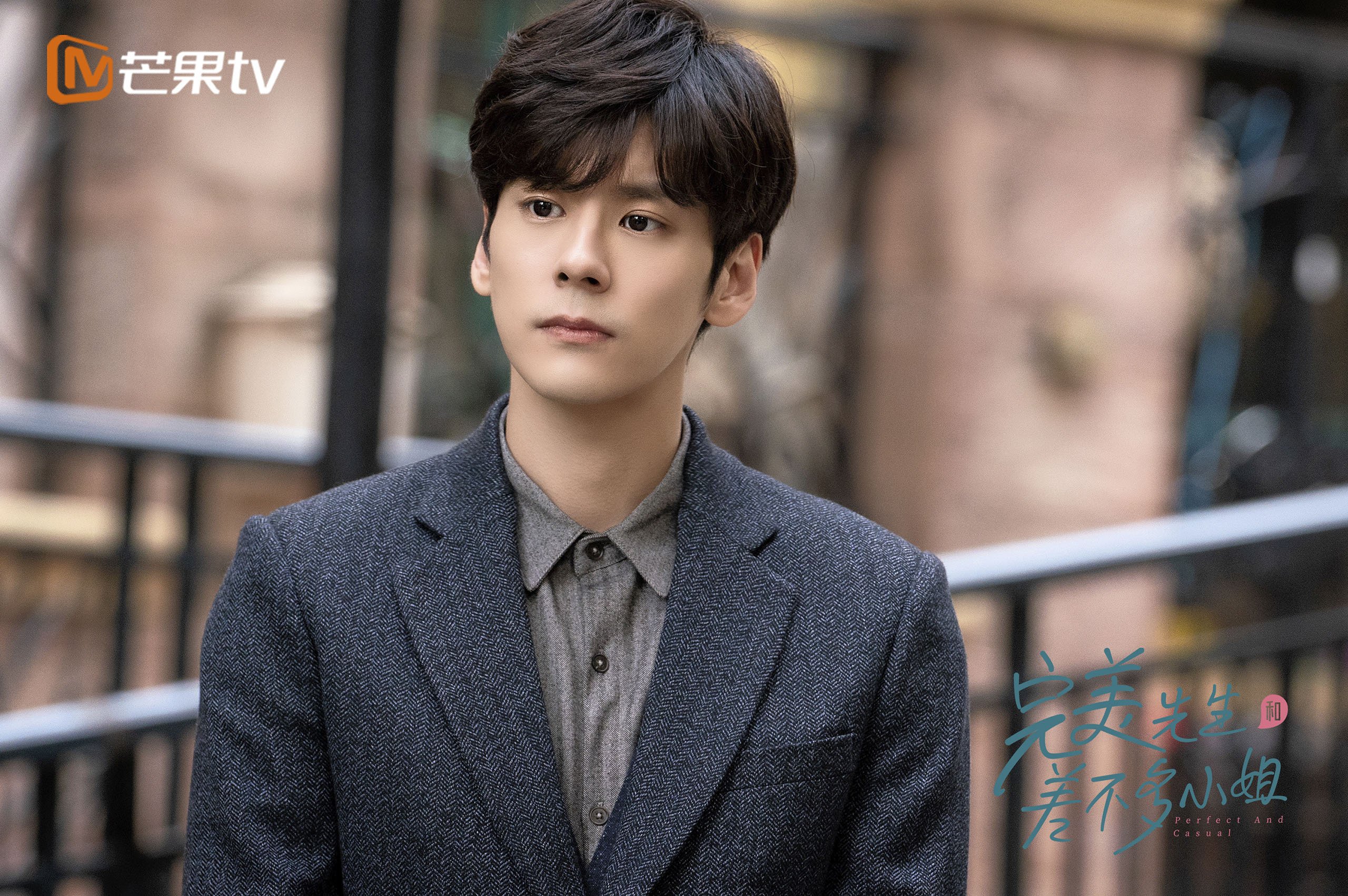 爱游戏官方-绿茵双城记，塞维利亚争冠夜与几内亚足球觉醒，德布劳内魔法拉开时代差距